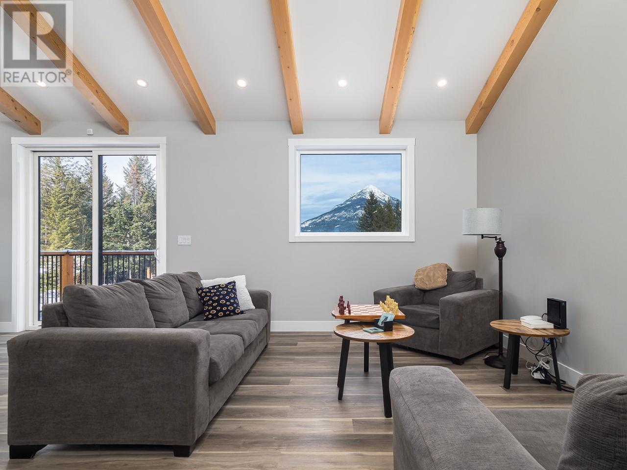 1360 Pine Drive Unit# 5, Golden, British Columbia  V0A 1H1 - Photo 2 - 10352809