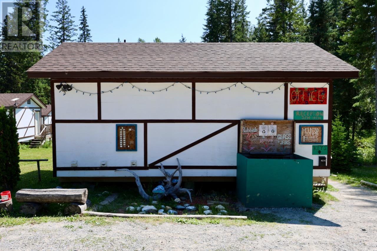 2383 Forde Station Road, Golden, British Columbia  V0A 1H0 - Photo 20 - 10352804