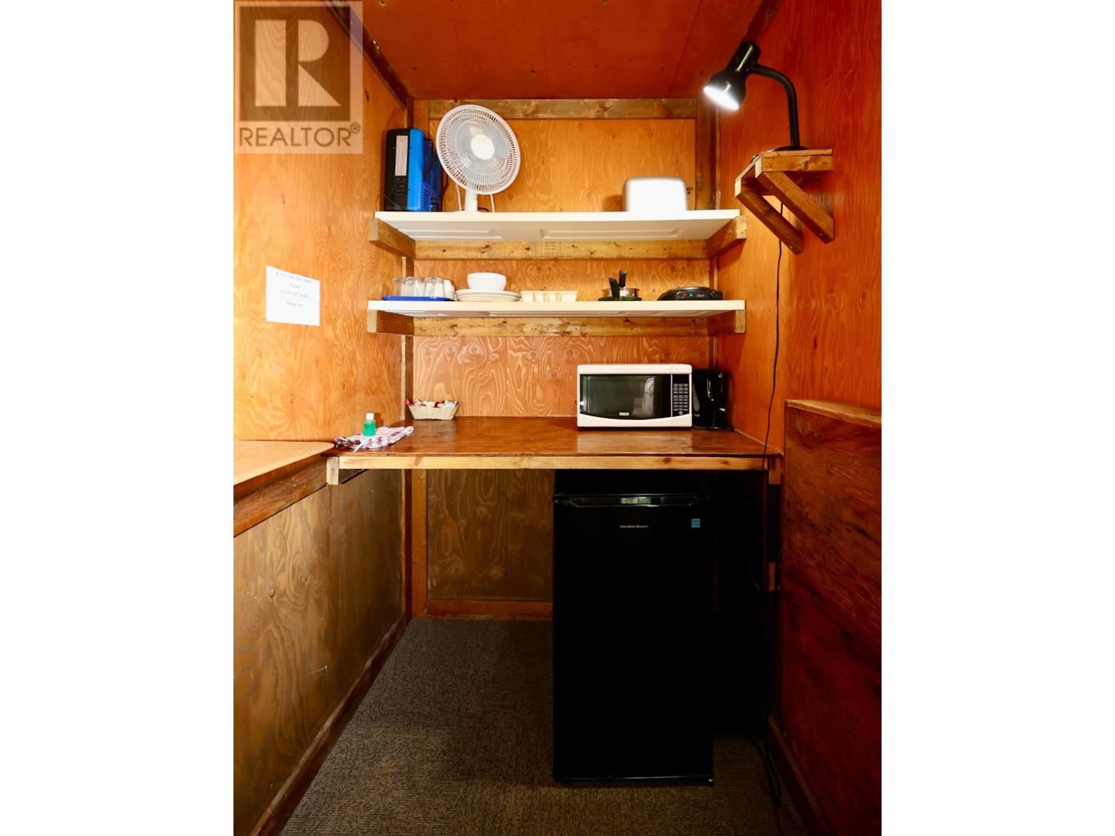 2383 Forde Station Road, Golden, British Columbia  V0A 1H0 - Photo 8 - 10352804