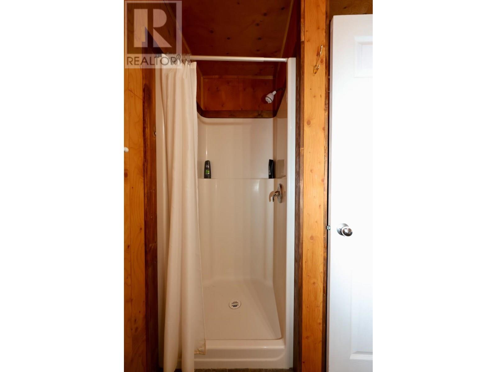 2383 Forde Station Road, Golden, British Columbia  V0A 1H0 - Photo 9 - 10352792