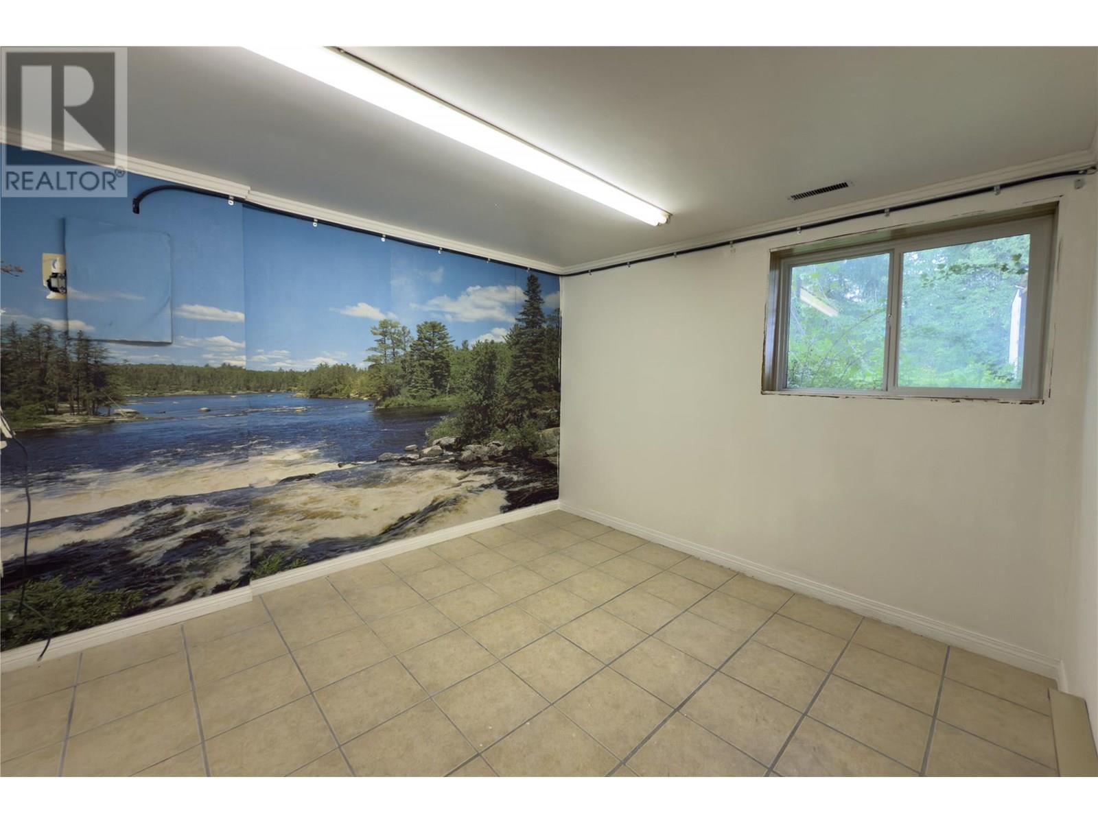 1691 Oberg Johnson Road, Golden, British Columbia  V0A 1H1 - Photo 13 - 10352667