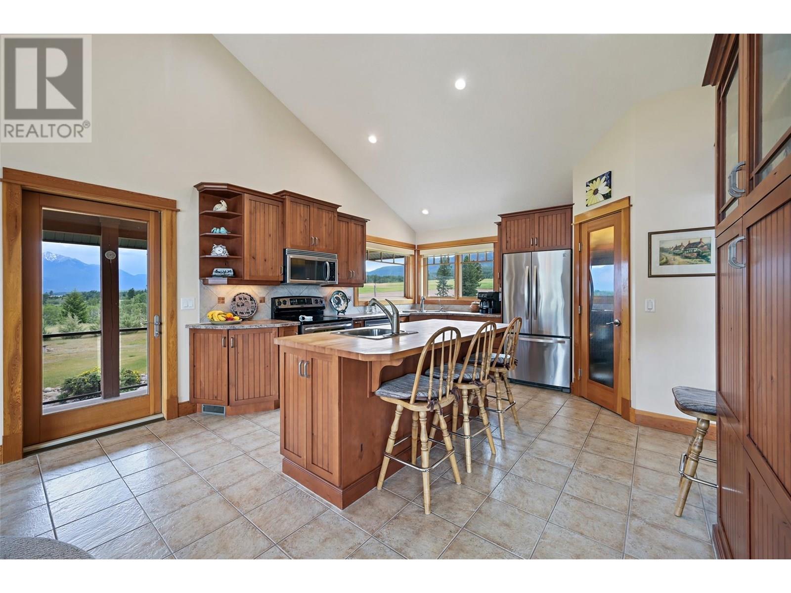 2335 Ruault Road, Invermere, British Columbia  V0A 1K4 - Photo 18 - 10352379