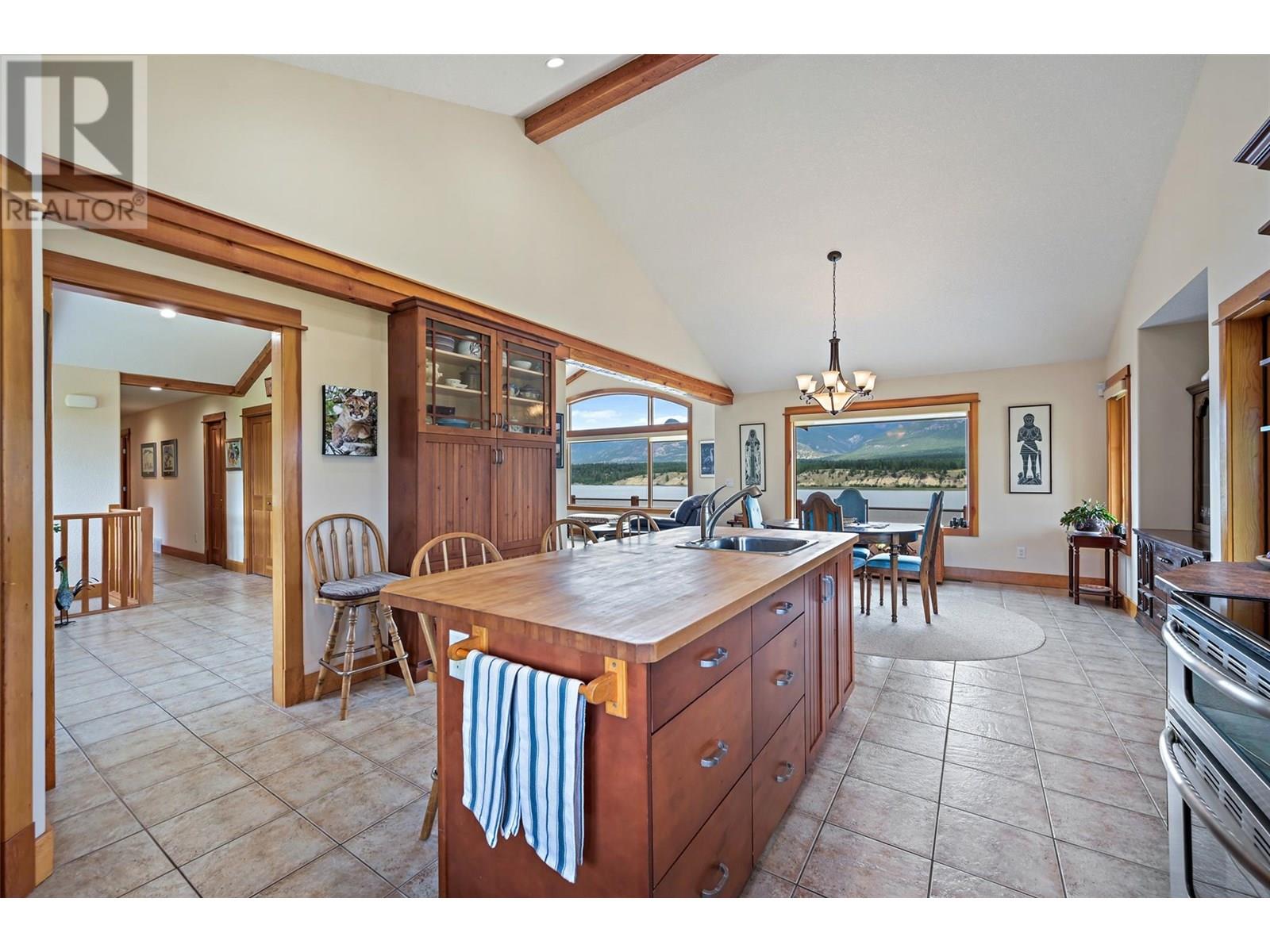 2335 Ruault Road, Invermere, British Columbia  V0A 1K4 - Photo 20 - 10352379