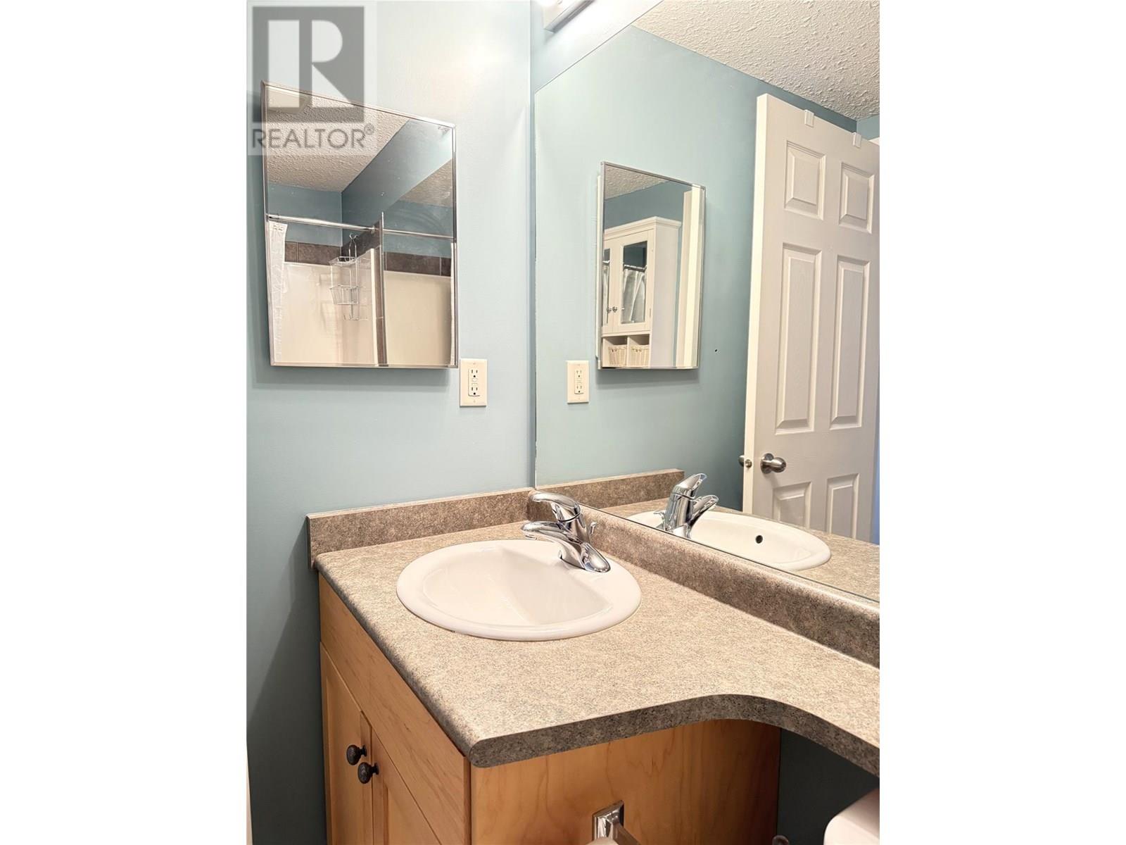 4765 Forsters Landing Road Unit# 207, Radium Hot Springs, British Columbia  V0A 1M0 - Photo 25 - 10352047