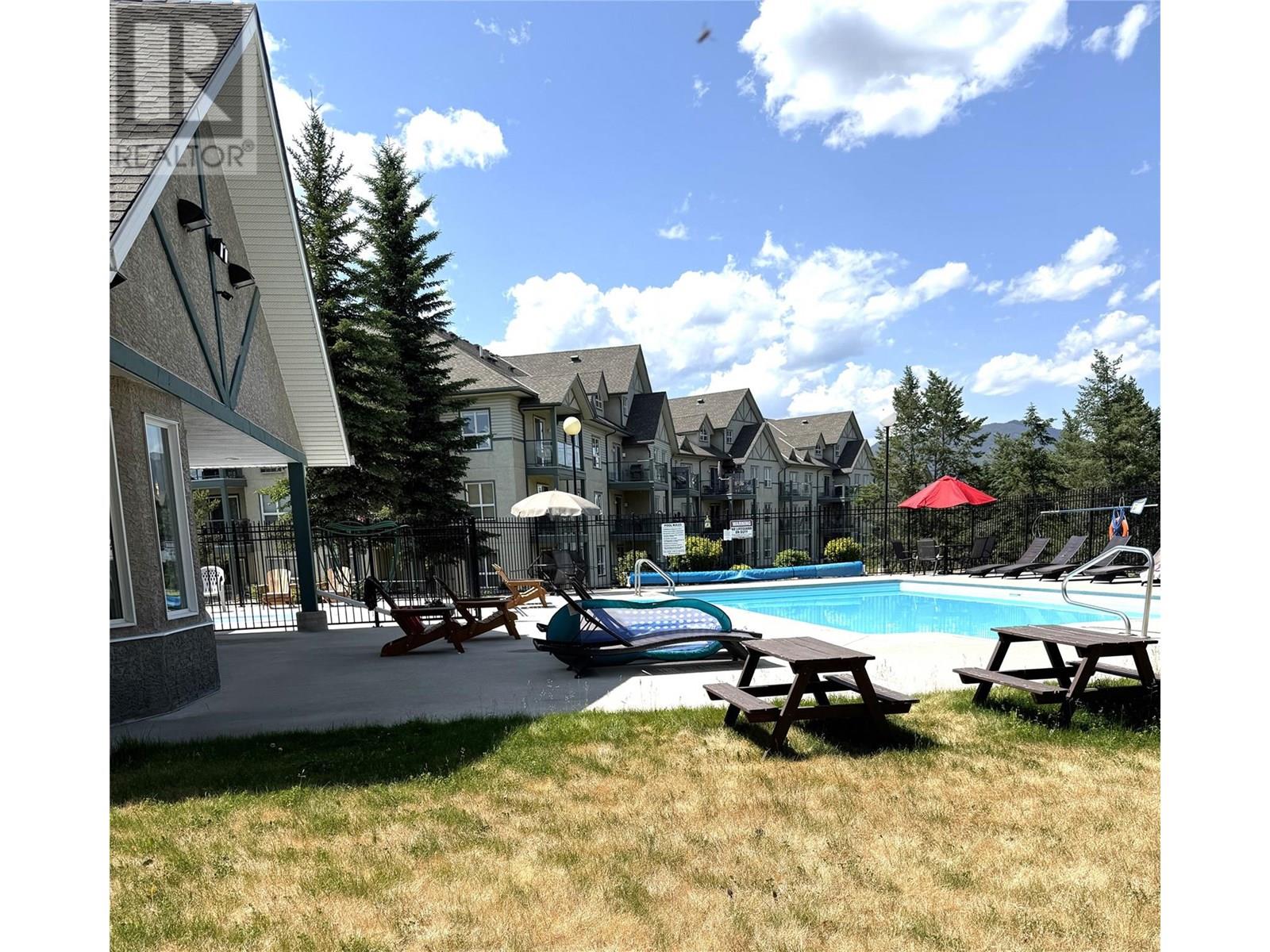 4765 Forsters Landing Road Unit# 207, Radium Hot Springs, British Columbia  V0A 1M0 - Photo 38 - 10352047