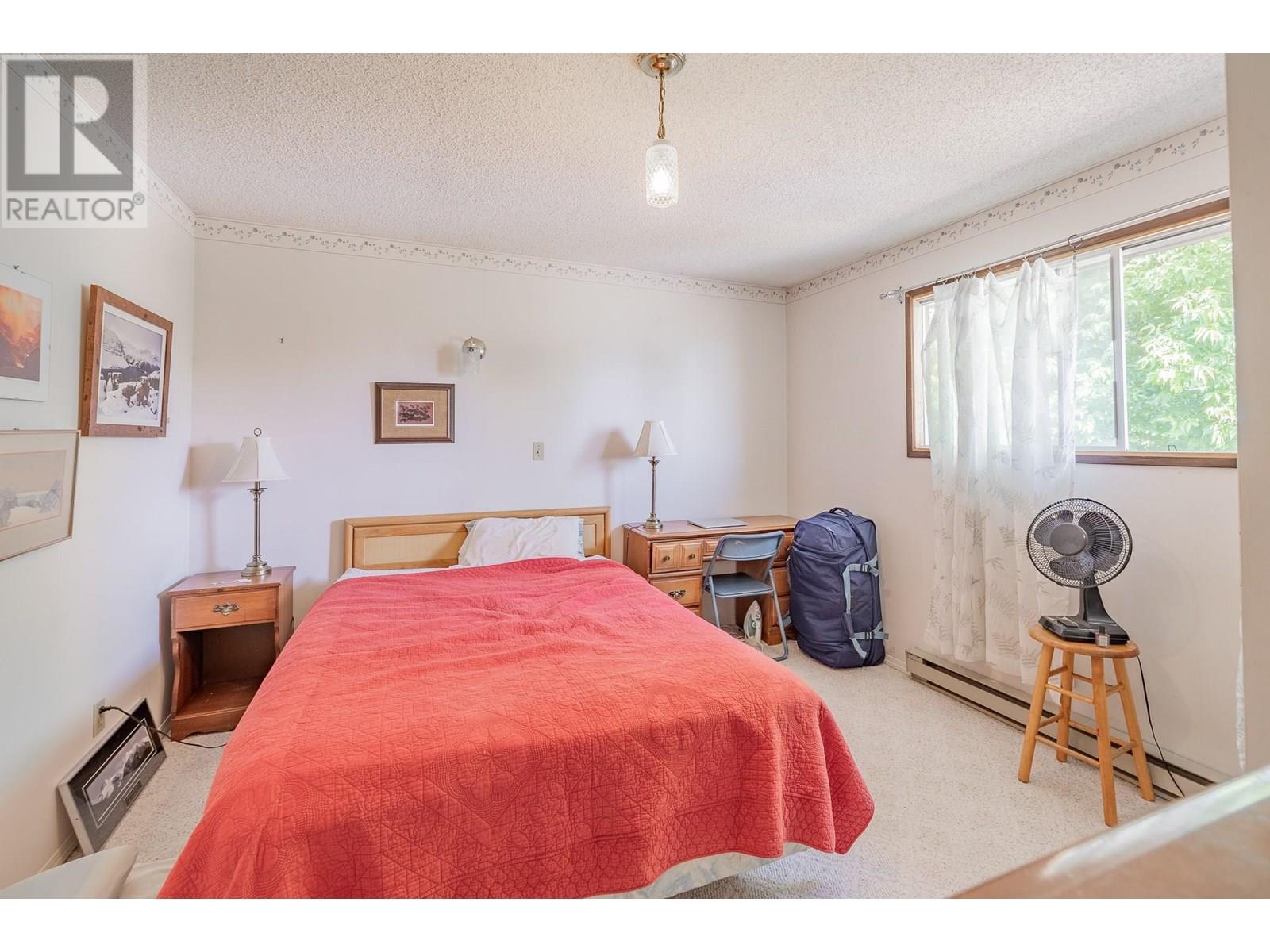 1012 11 Avenue, Invermere, British Columbia  V0A 1K4 - Photo 23 - 10353188