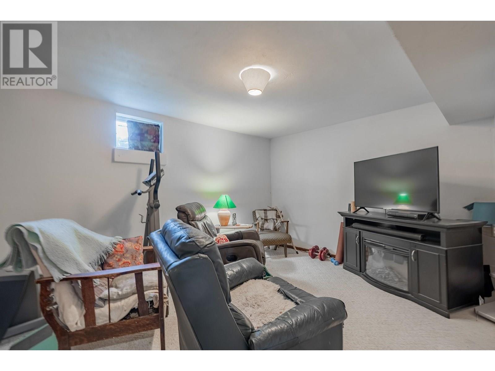 1012 11 Avenue, Invermere, British Columbia  V0A 1K4 - Photo 26 - 10353188