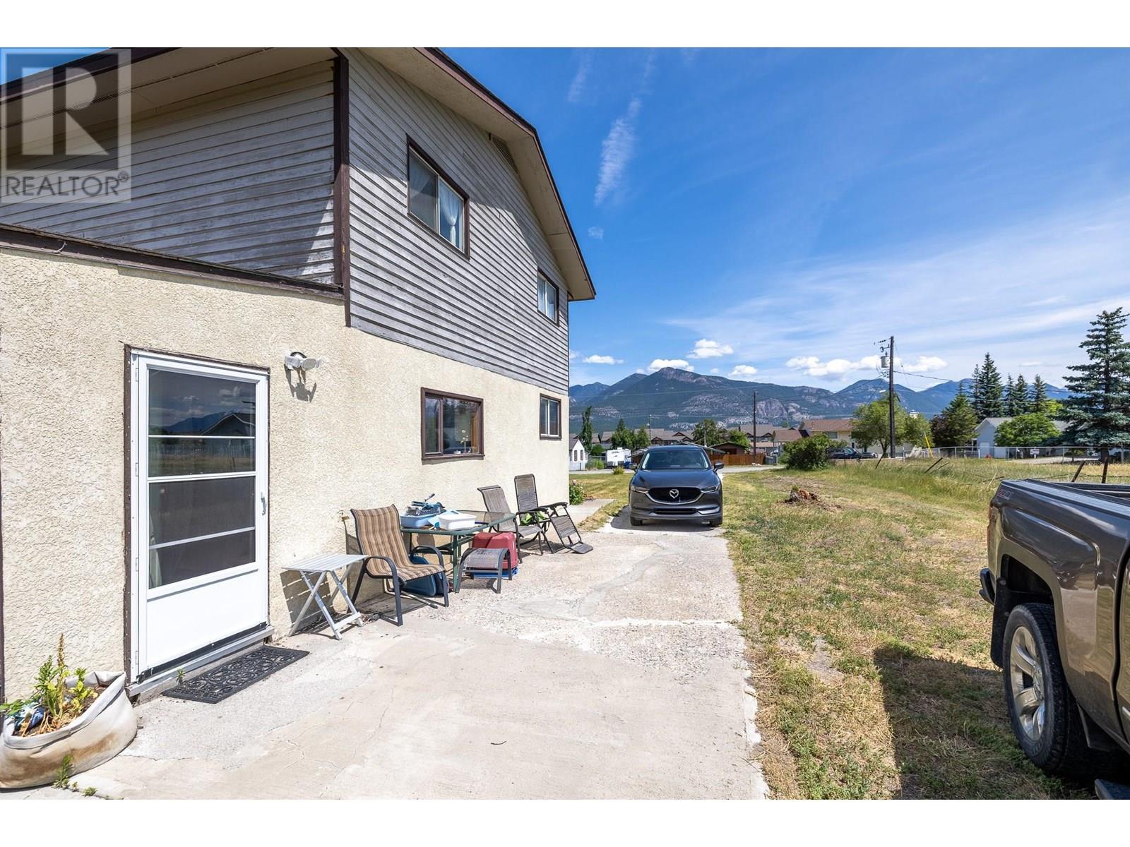 1012 11 Avenue, Invermere, British Columbia  V0A 1K4 - Photo 33 - 10353188