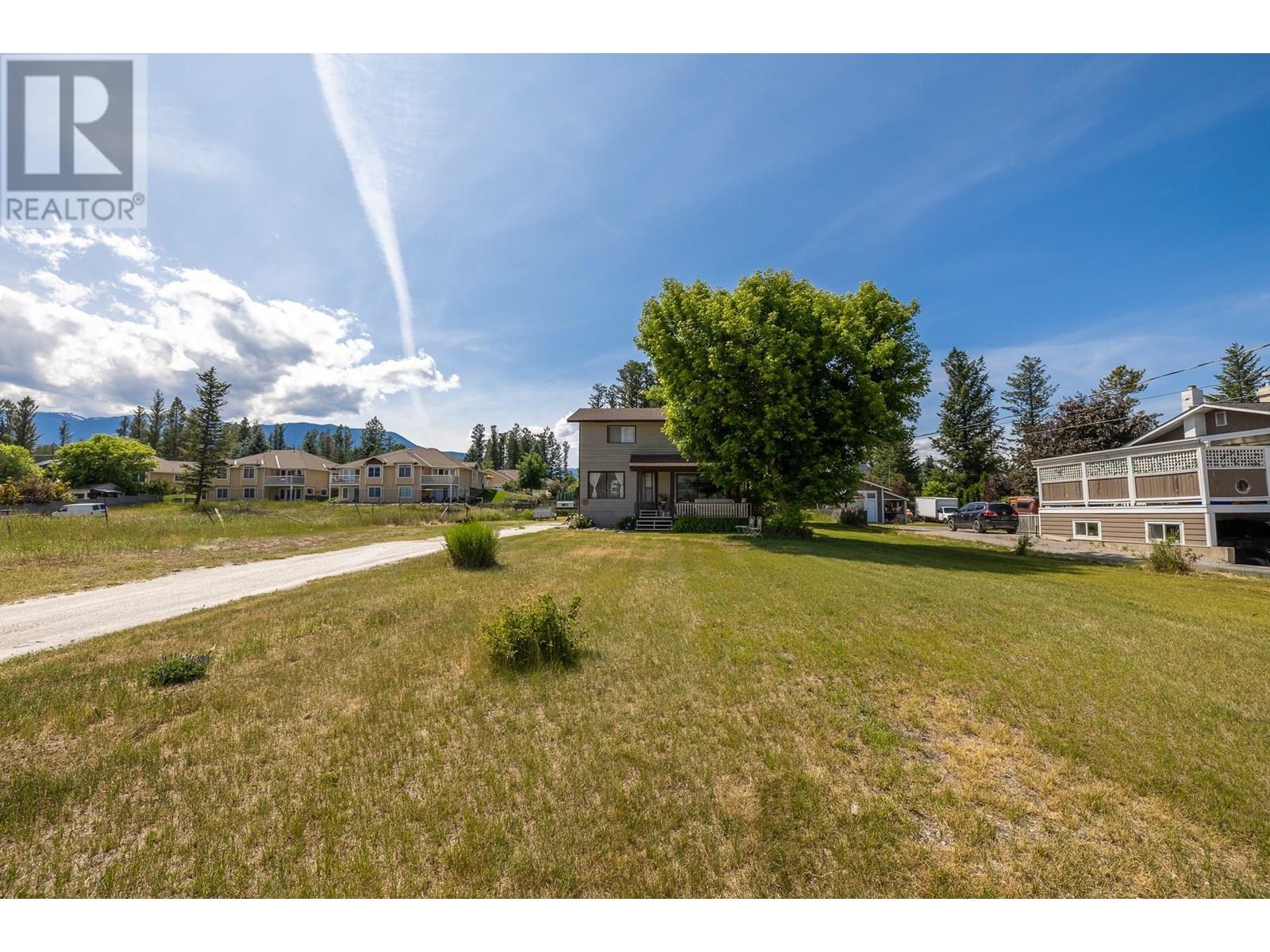 1012 11 Avenue, Invermere, British Columbia  V0A 1K4 - Photo 35 - 10353188