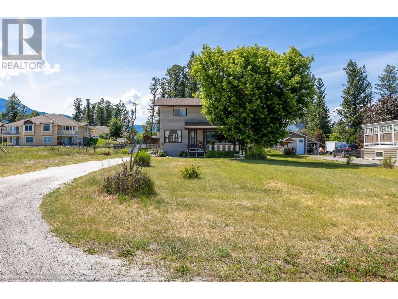 1012 11 Avenue, Invermere, British Columbia  V0A 1K4 - Photo 36 - 10353188