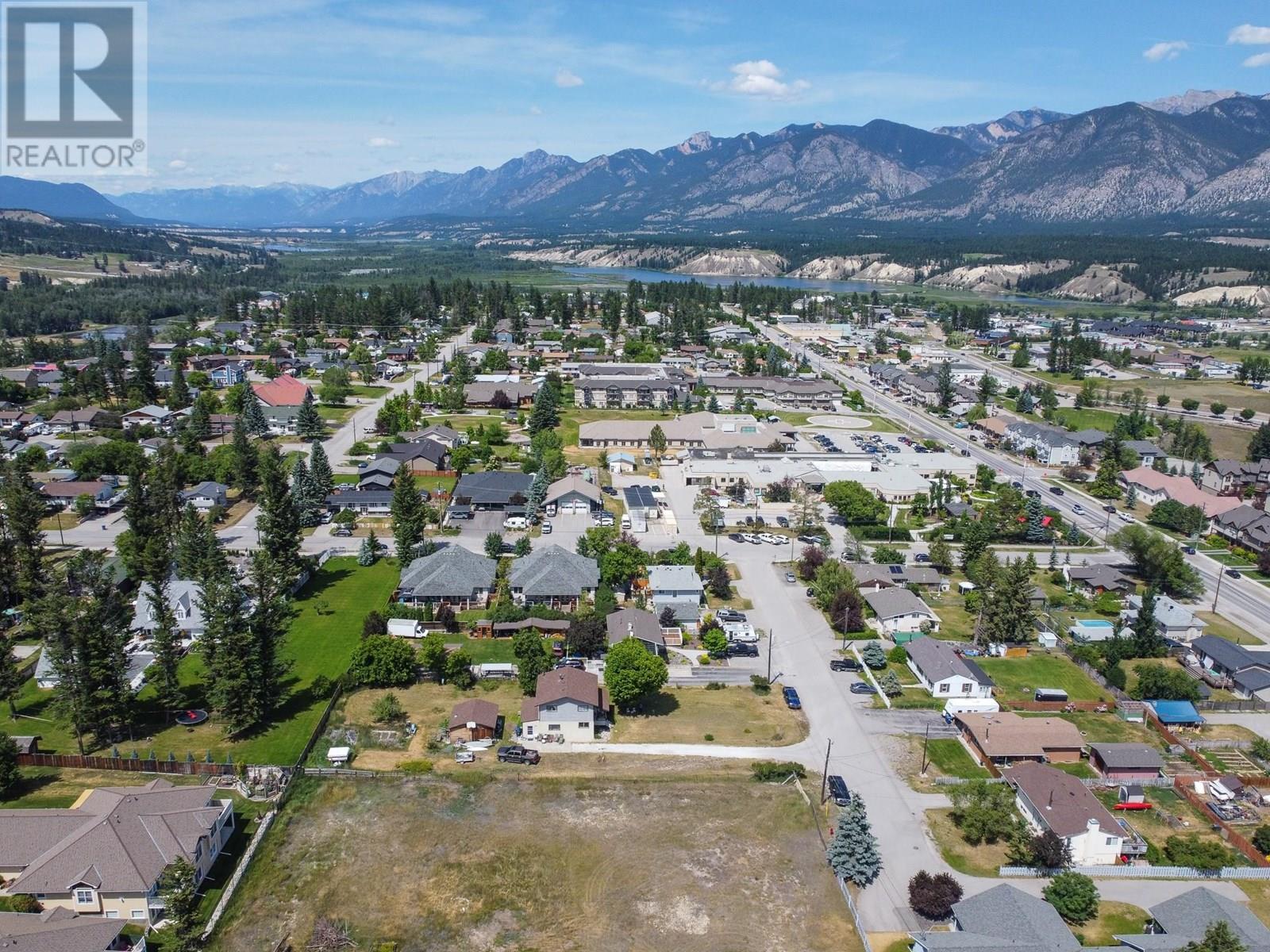 1012 11 Avenue, Invermere, British Columbia  V0A 1K4 - Photo 42 - 10353188