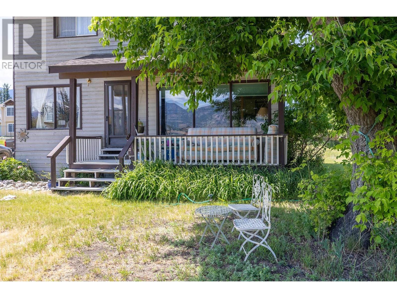1012 11 Avenue, Invermere, British Columbia  V0A 1K4 - Photo 6 - 10353188