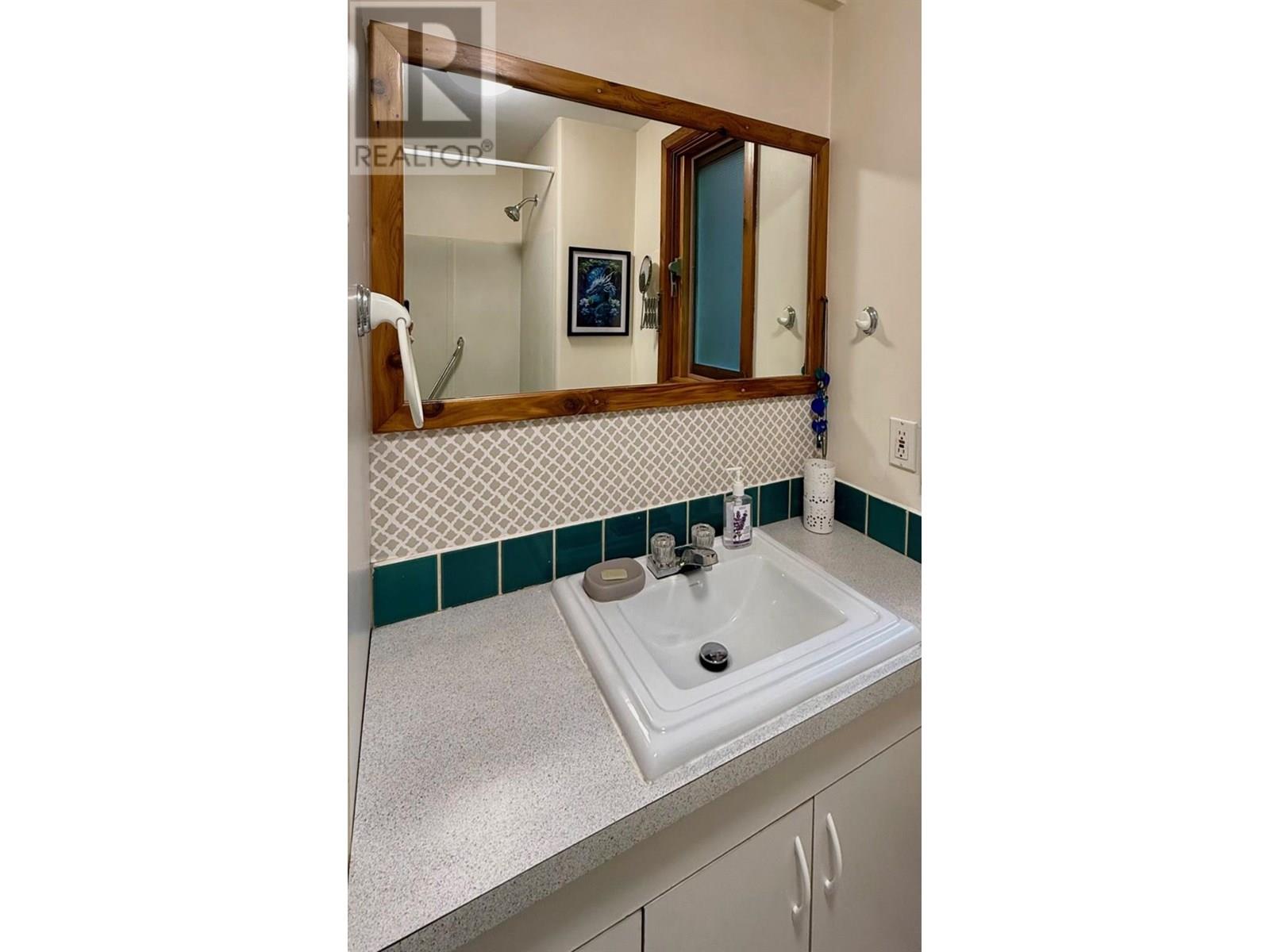 1599 Campbell Road, Golden, British Columbia  V0A 1H0 - Photo 10 - 10353107