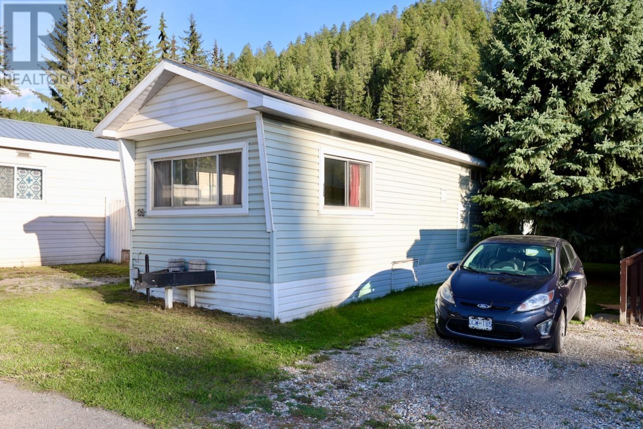 1400 12th  N Street Unit# 31, Golden, British Columbia  V0A 1H1 - Photo 1 - 10353229