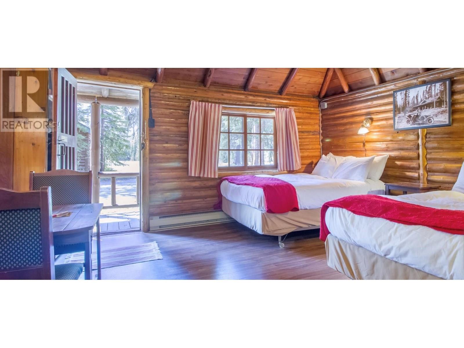 9500 Highway 93 S, Spillimacheen, British Columbia  V0A 1M0 - Photo 17 - 10353441