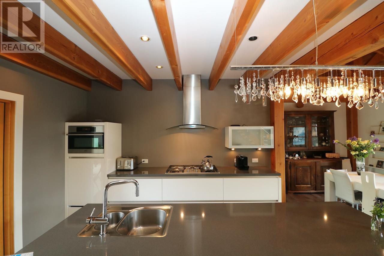 1529 Quartz Crescent, Golden, British Columbia  V0A 1H1 - Photo 12 - 10353316