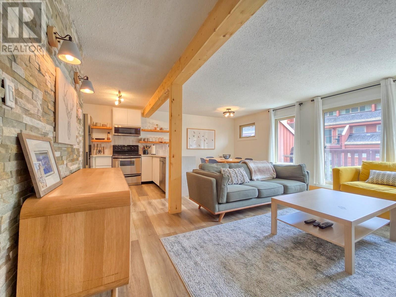2030 Panorama Drive Unit# 323, Panorama, British Columbia  V0A 1T0 - Photo 1 - 10352000