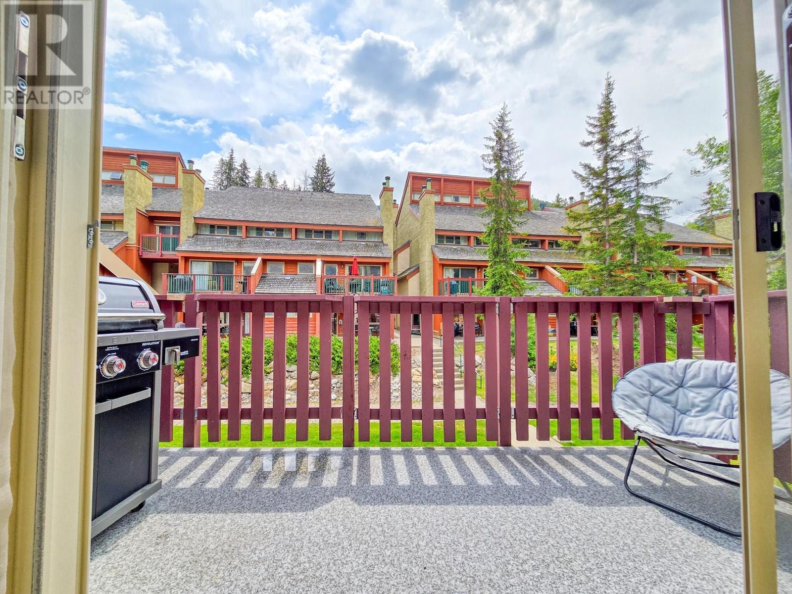 2030 Panorama Drive Unit# 323, Panorama, British Columbia  V0A 1T0 - Photo 3 - 10352000