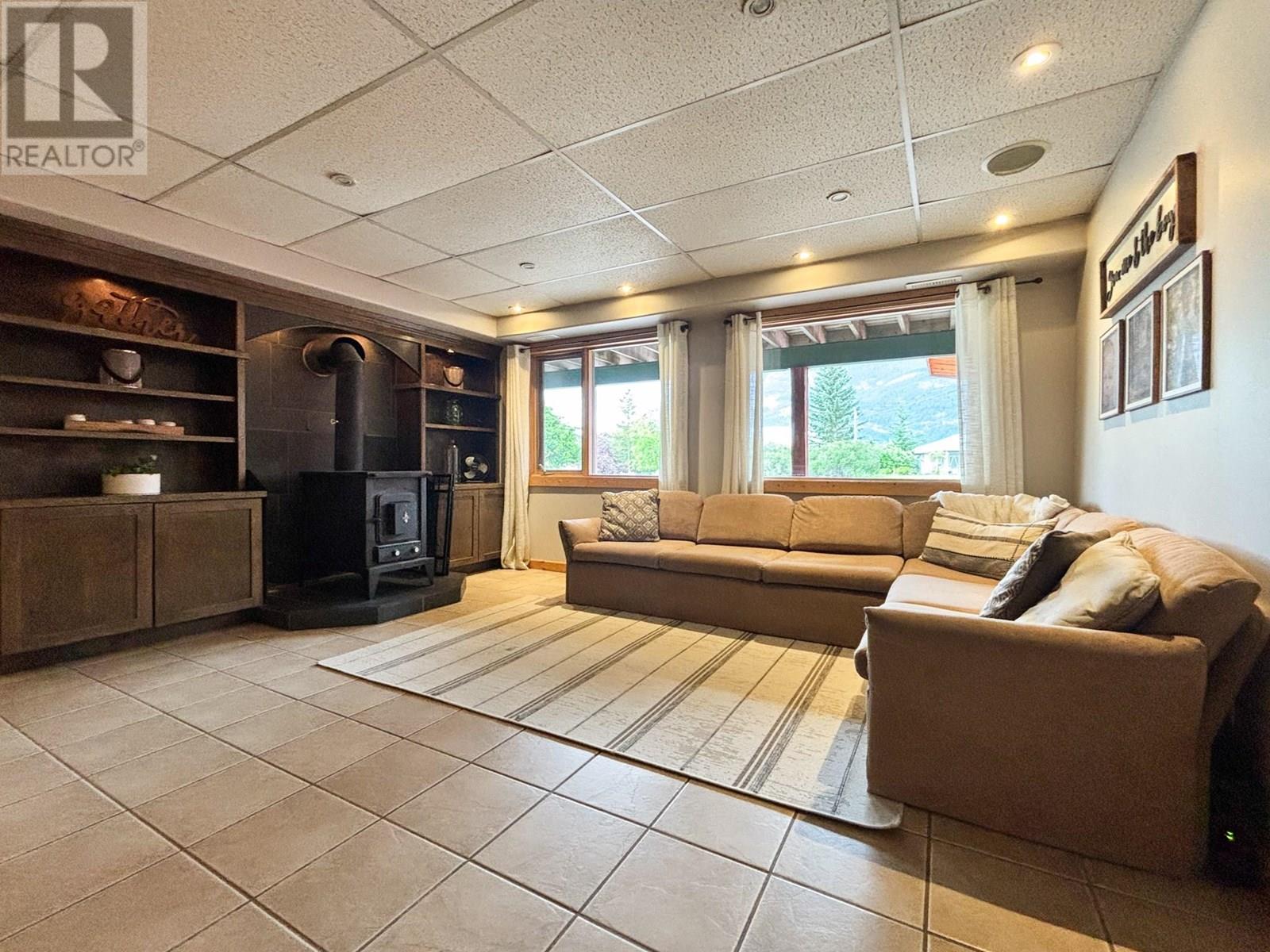 4761 Crescentwood Drive, Edgewater, British Columbia  V0A 1E0 - Photo 22 - 10353912