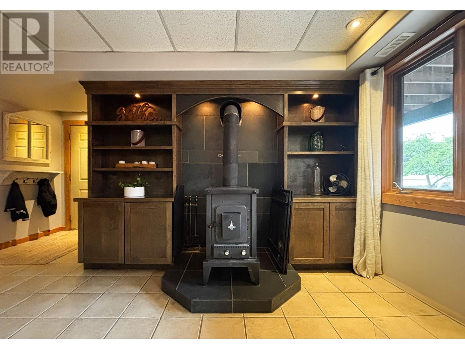 4761 Crescentwood Drive, Edgewater, British Columbia  V0A 1E0 - Photo 23 - 10353912