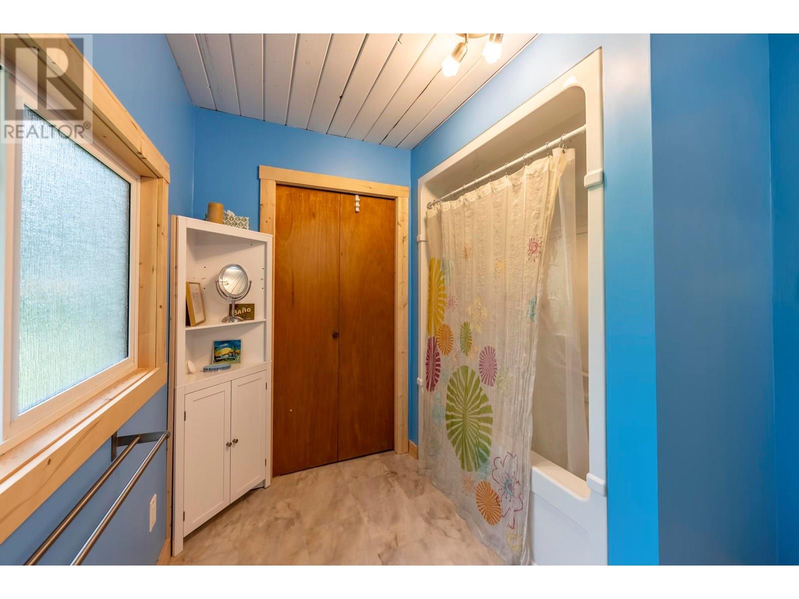 915 Ryter Road W, Golden, British Columbia  V0A 1H2 - Photo 25 - 10353995
