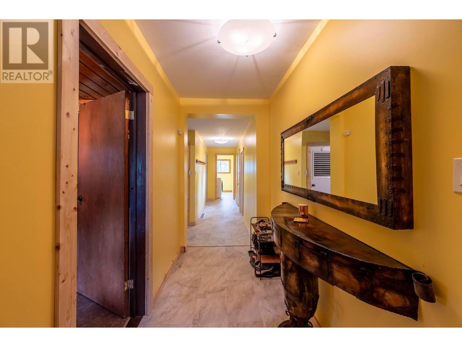915 Ryter Road W, Golden, British Columbia  V0A 1H2 - Photo 29 - 10353995