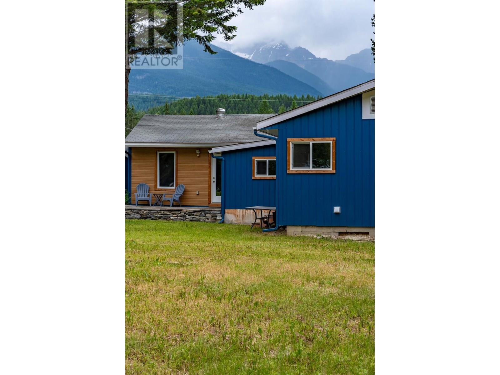 915 Ryter Road W, Golden, British Columbia  V0A 1H2 - Photo 38 - 10353995