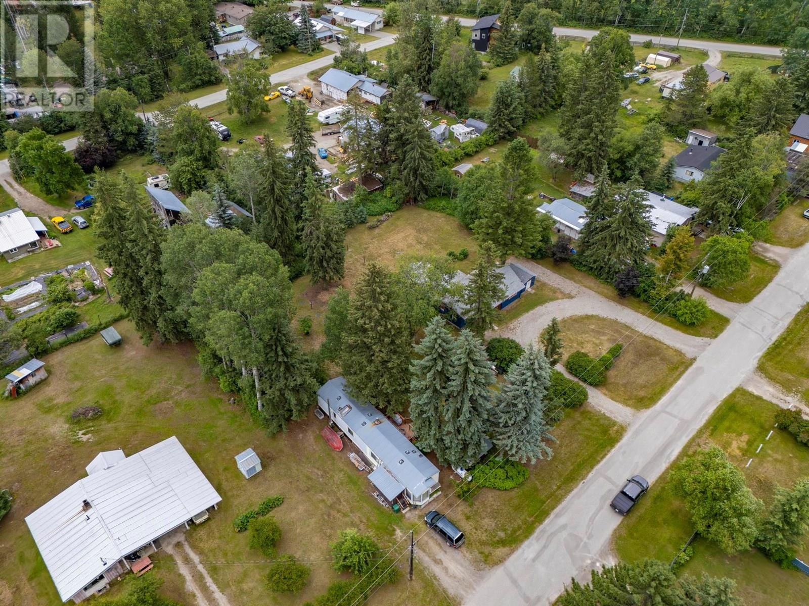 915 Ryter Road W, Golden, British Columbia  V0A 1H2 - Photo 44 - 10353995