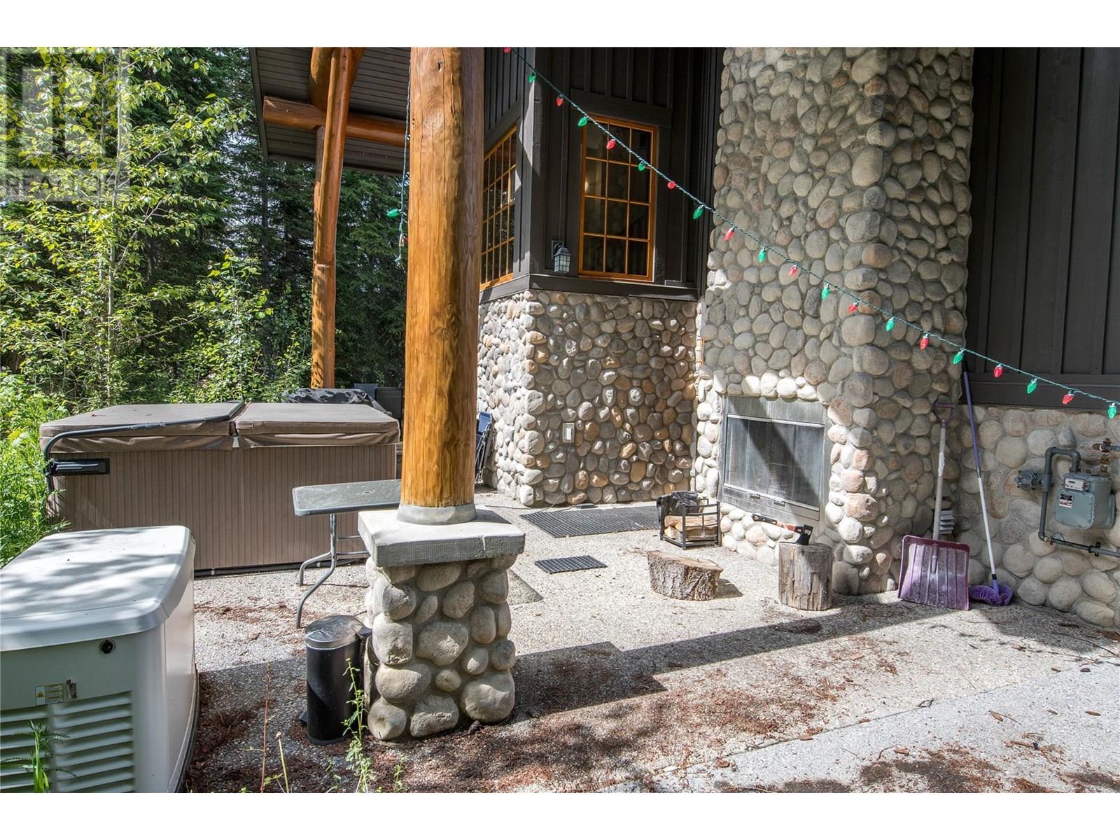 1589 Columbia Valley View, Golden, British Columbia  V0A 1H2 - Photo 16 - 10353274