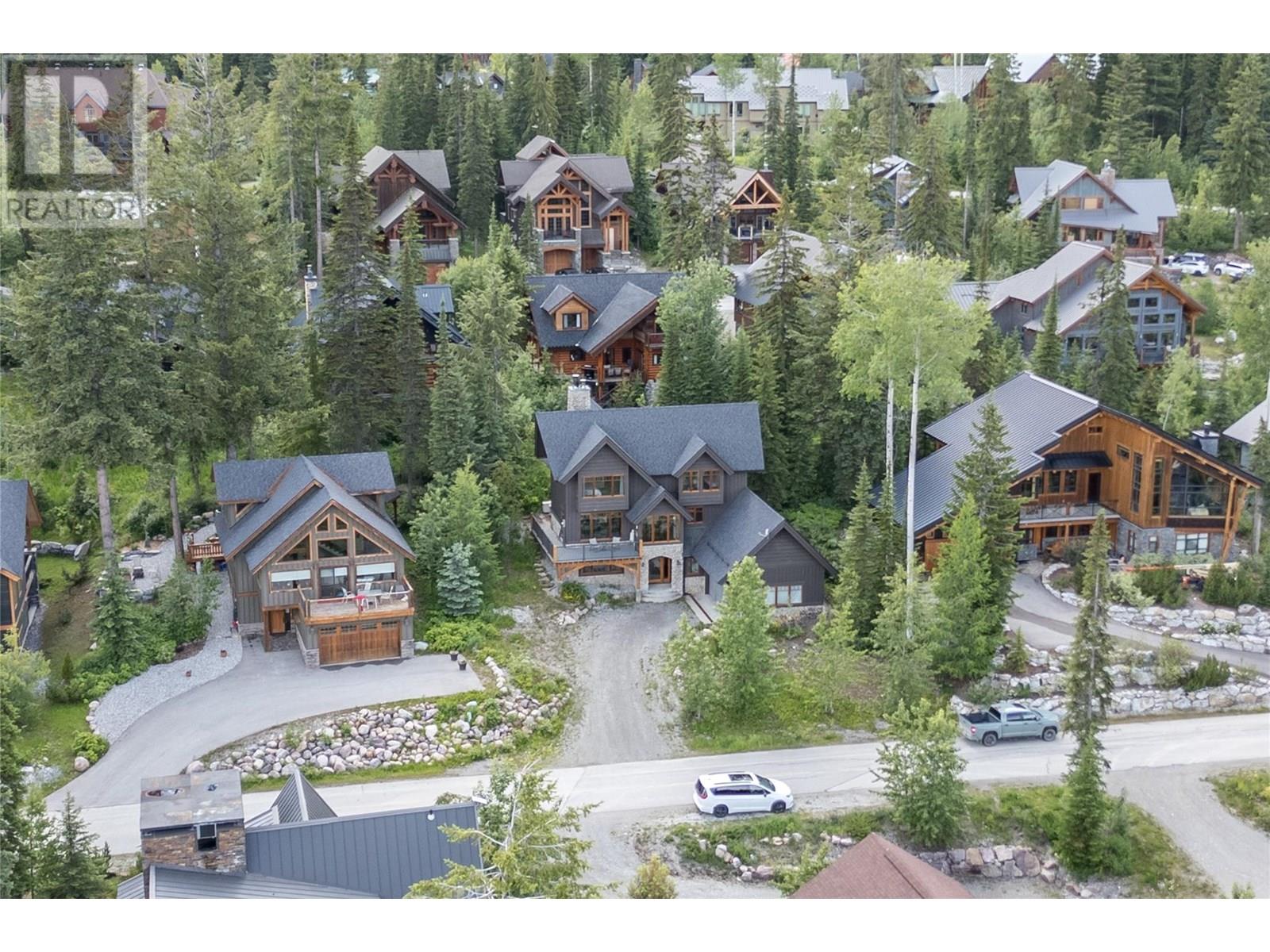 1589 Columbia Valley View, Golden, British Columbia  V0A 1H2 - Photo 23 - 10353274