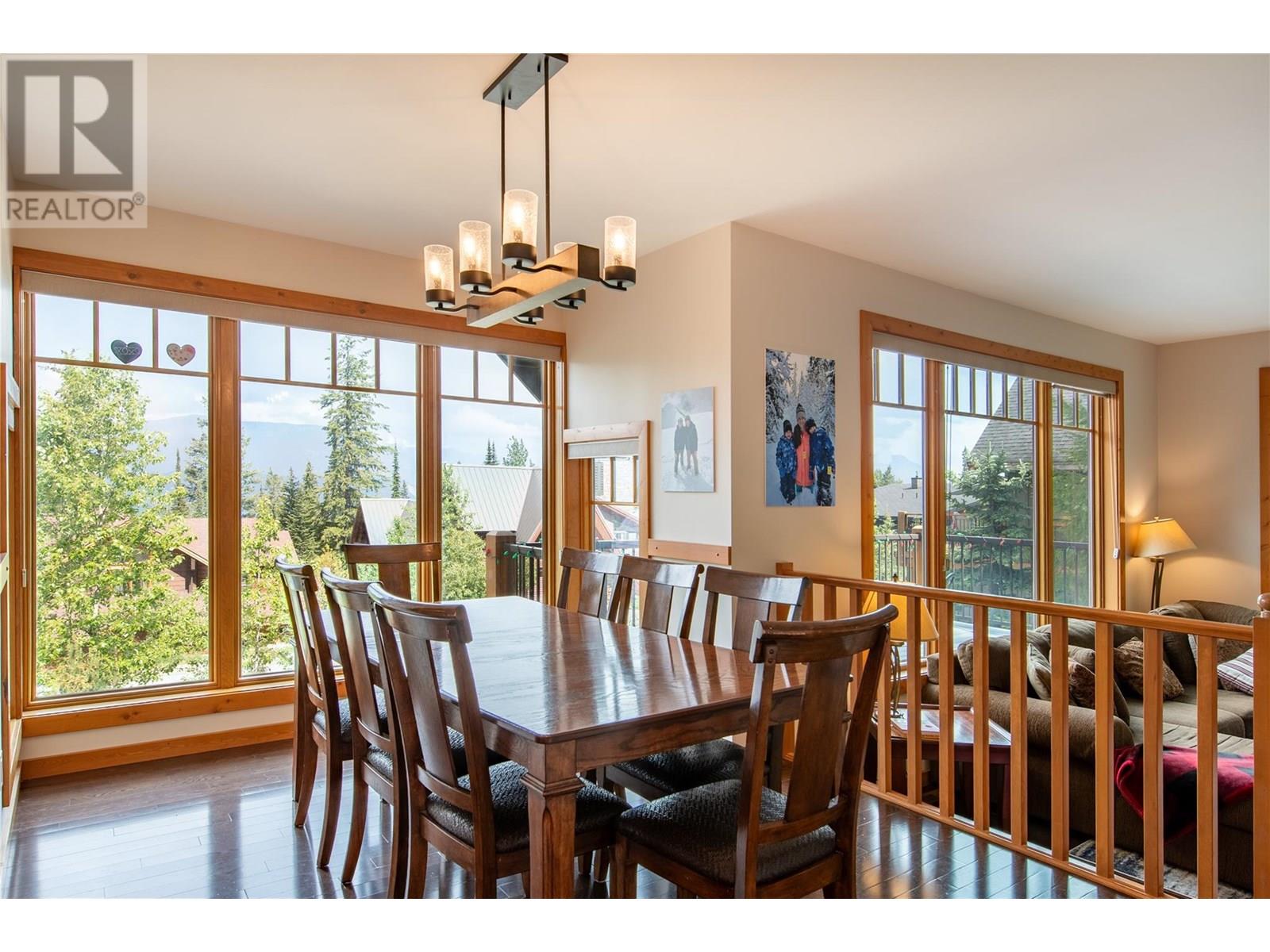 1589 Columbia Valley View, Golden, British Columbia  V0A 1H2 - Photo 3 - 10353274