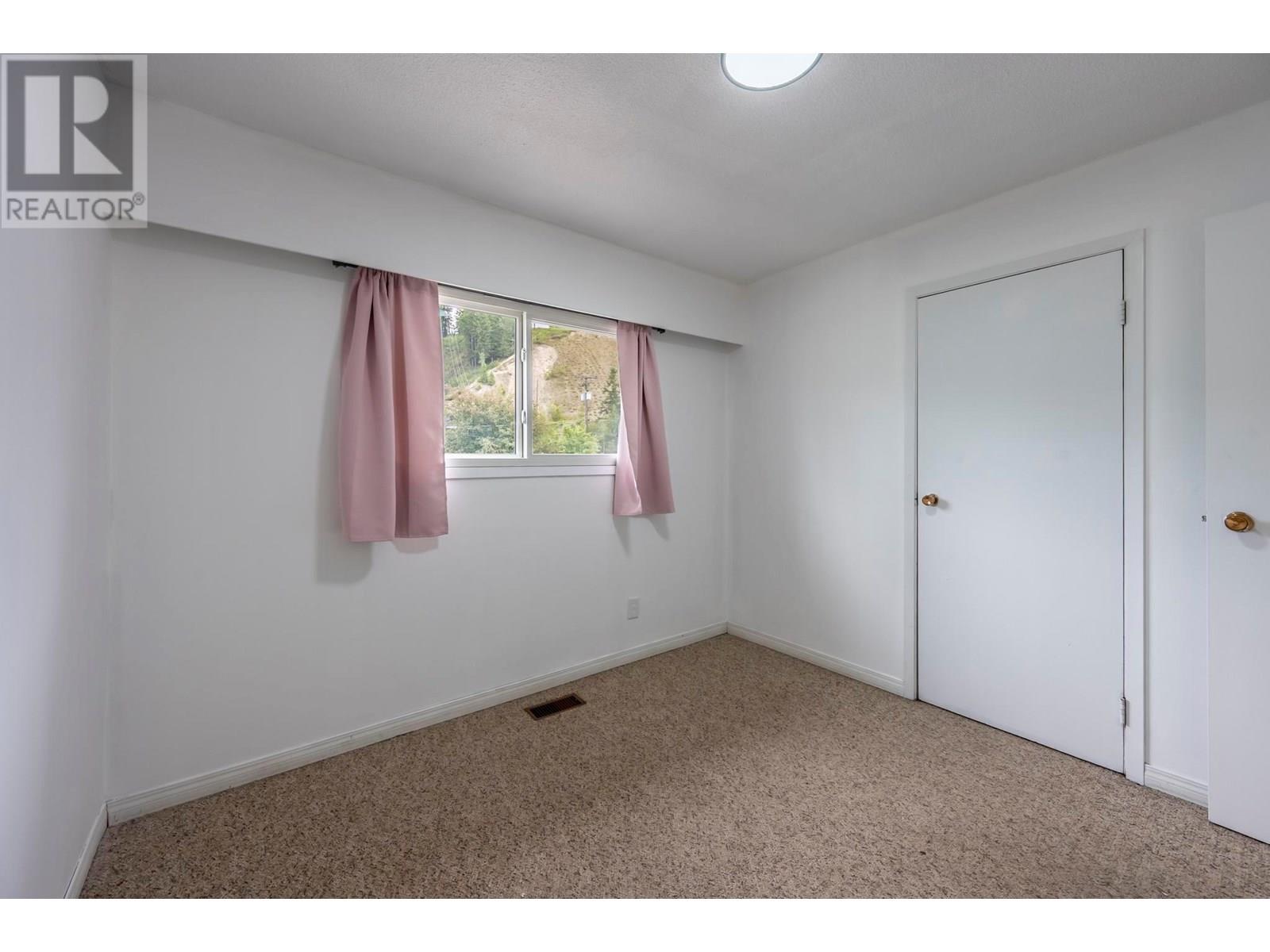 1300 11th Street S, Golden, British Columbia  V0A 1H0 - Photo 19 - 10353999