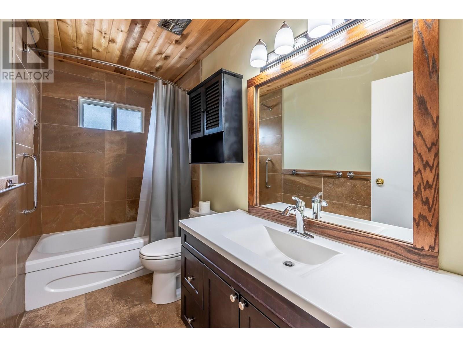 1300 11th Street S, Golden, British Columbia  V0A 1H0 - Photo 25 - 10353999