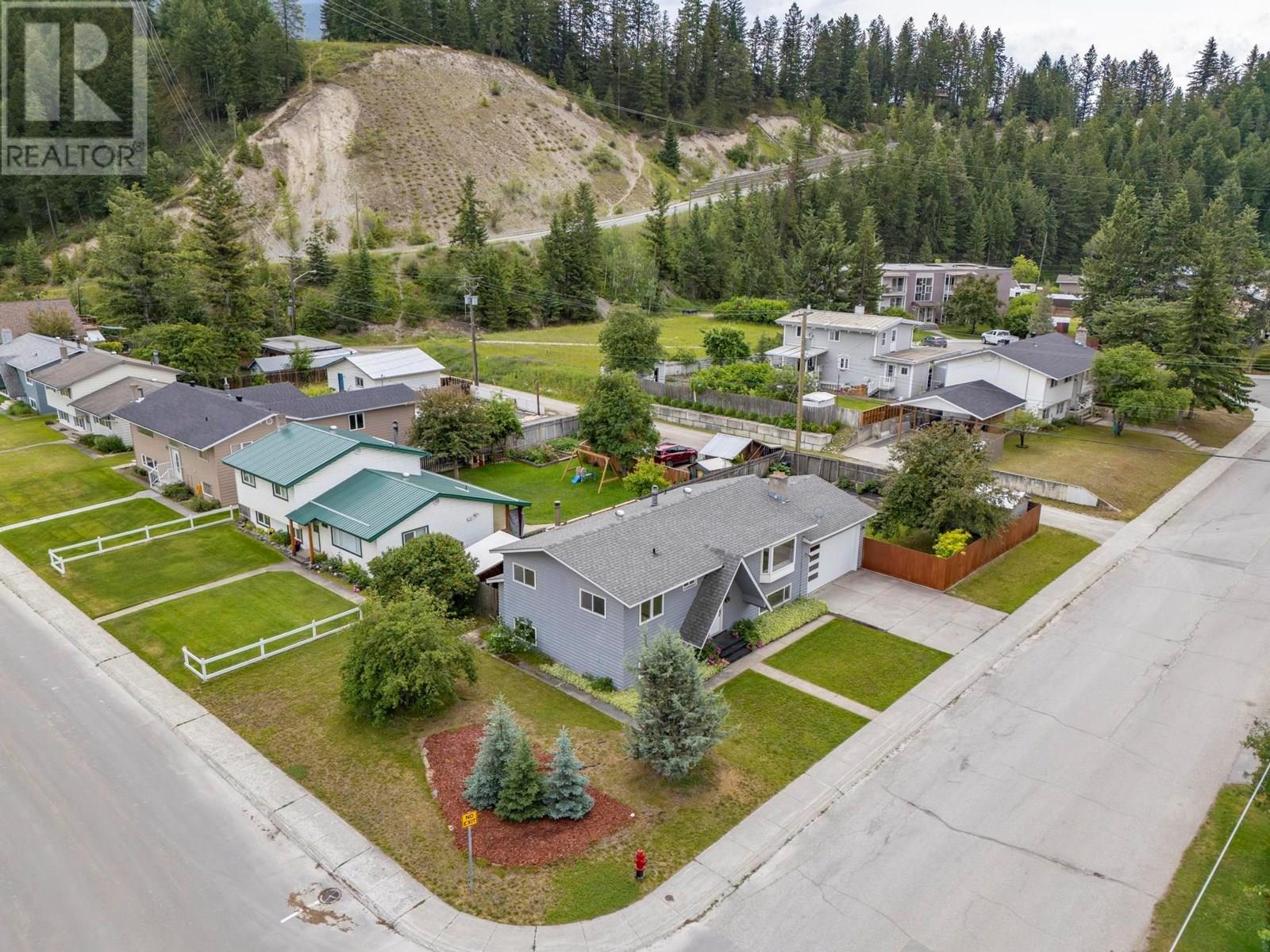 1300 11th Street S, Golden, British Columbia  V0A 1H0 - Photo 59 - 10353999