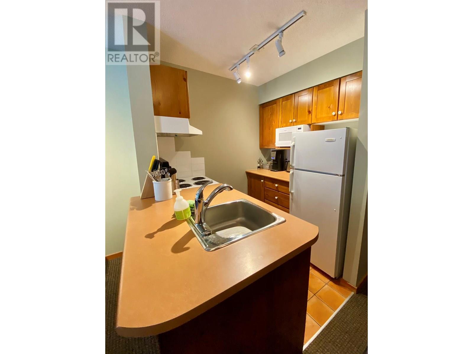 2060 Summit Drive Unit# 313, Panorama, British Columbia  V0A 1T0 - Photo 8 - 10354111