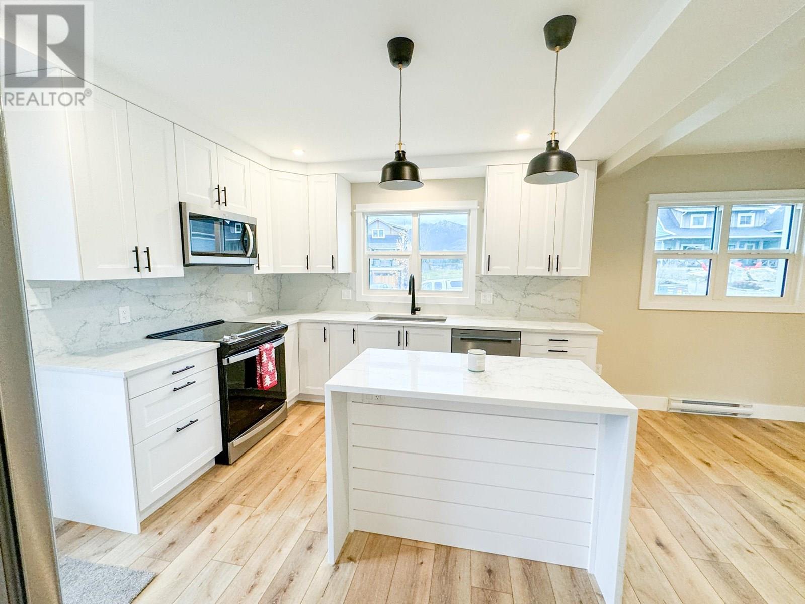 1448 Canterbury Close, Invermere, British Columbia  V0A 1K4 - Photo 14 - 10354118