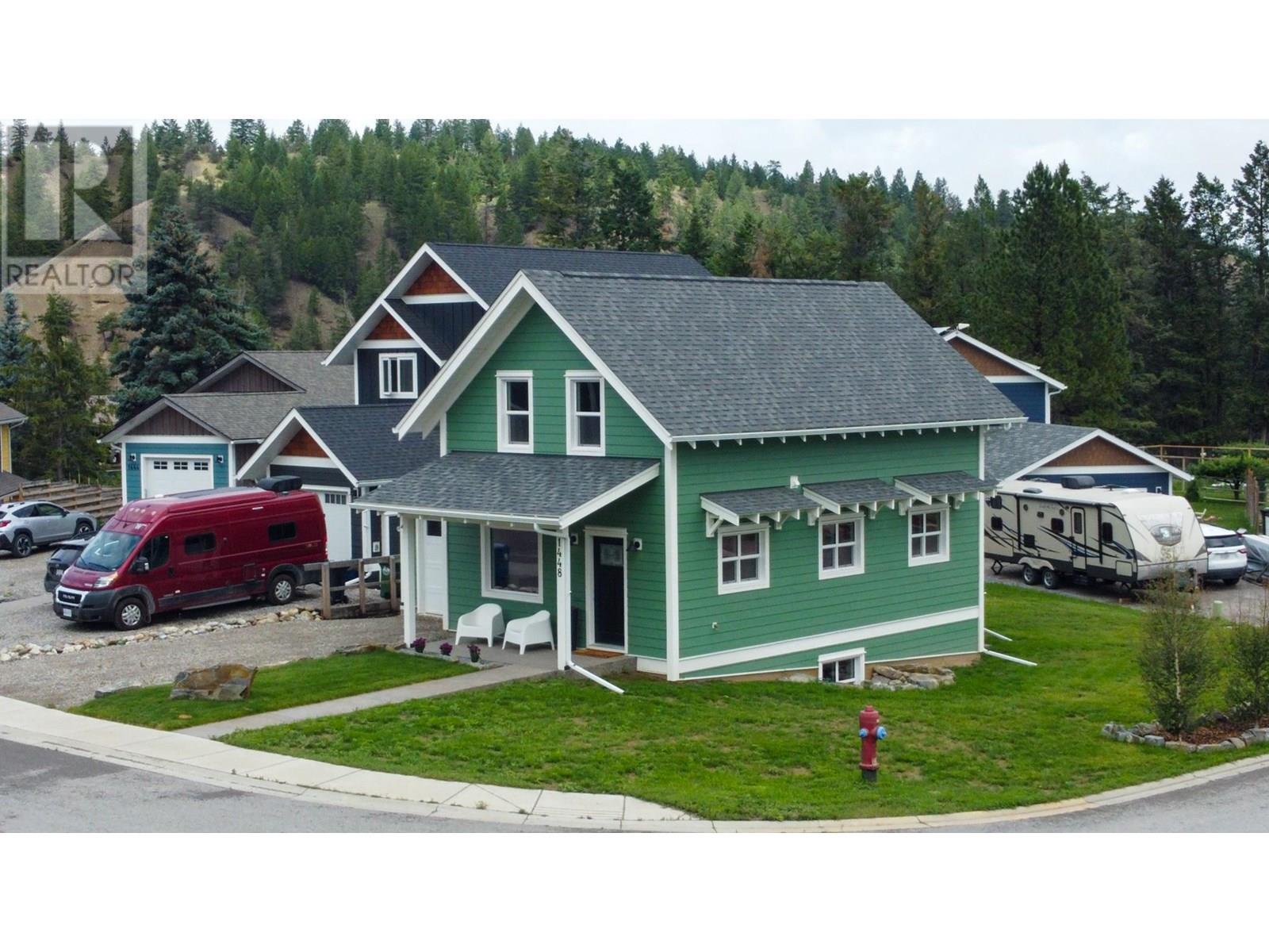 1448 Canterbury Close, Invermere, British Columbia  V0A 1K4 - Photo 2 - 10354118