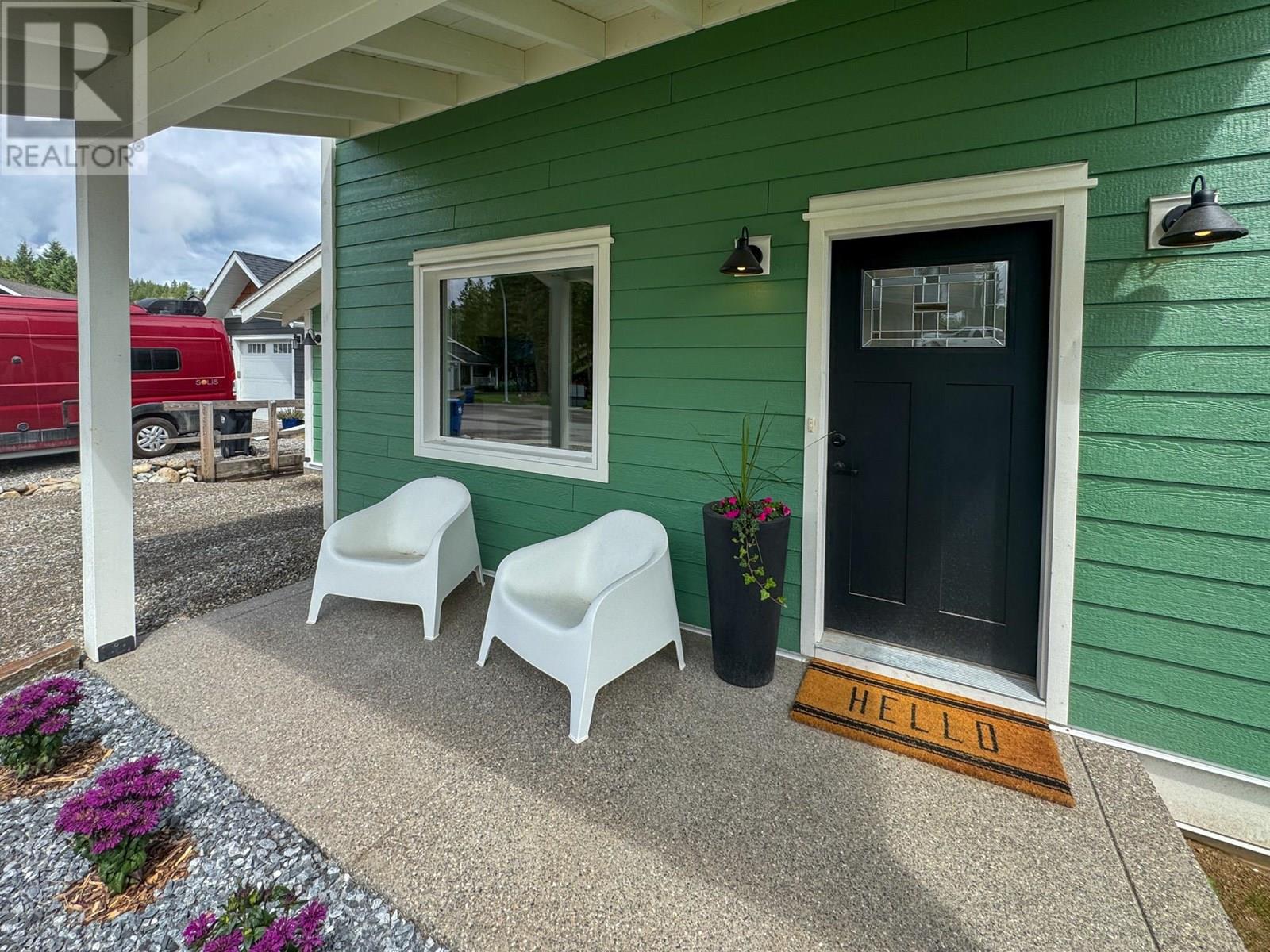 1448 Canterbury Close, Invermere, British Columbia  V0A 1K4 - Photo 5 - 10354118