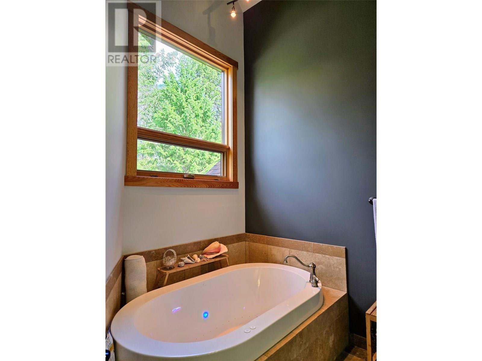 2517 Cobblestone Trail, Invermere, British Columbia  V0A 1K6 - Photo 10 - 10353265