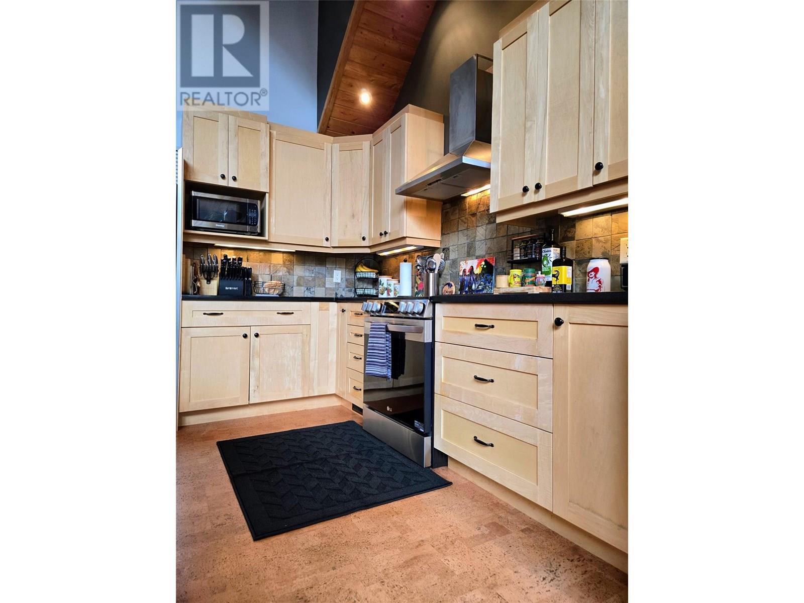 2517 Cobblestone Trail, Invermere, British Columbia  V0A 1K6 - Photo 11 - 10353265