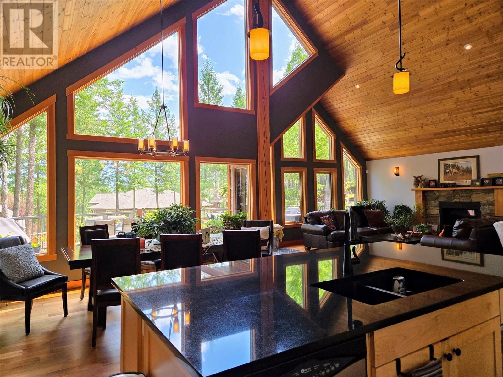 2517 Cobblestone Trail, Invermere, British Columbia  V0A 1K6 - Photo 8 - 10353265
