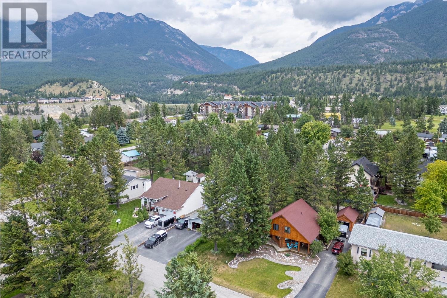 7500 Rivercrest Road, Radium Hot Springs, British Columbia  V0A 1M0 - Photo 37 - 10354123