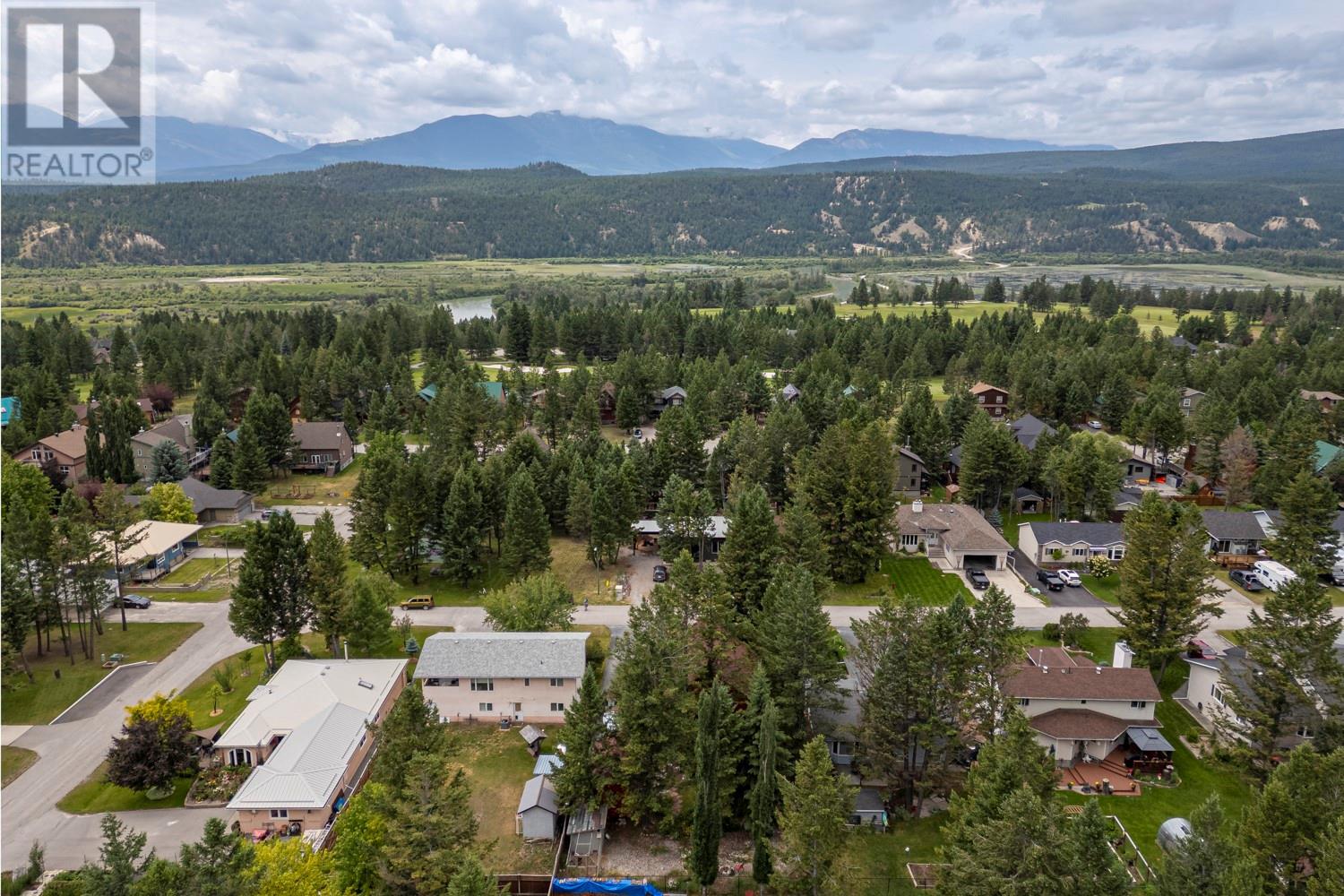 7500 Rivercrest Road, Radium Hot Springs, British Columbia  V0A 1M0 - Photo 38 - 10354123