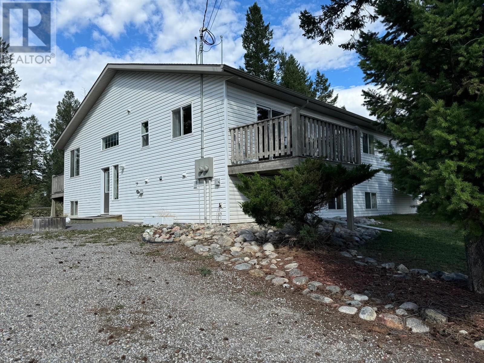 10a Wolf Crescent, Invermere, British Columbia  V0A 1K2 - Photo 1 - 10353435