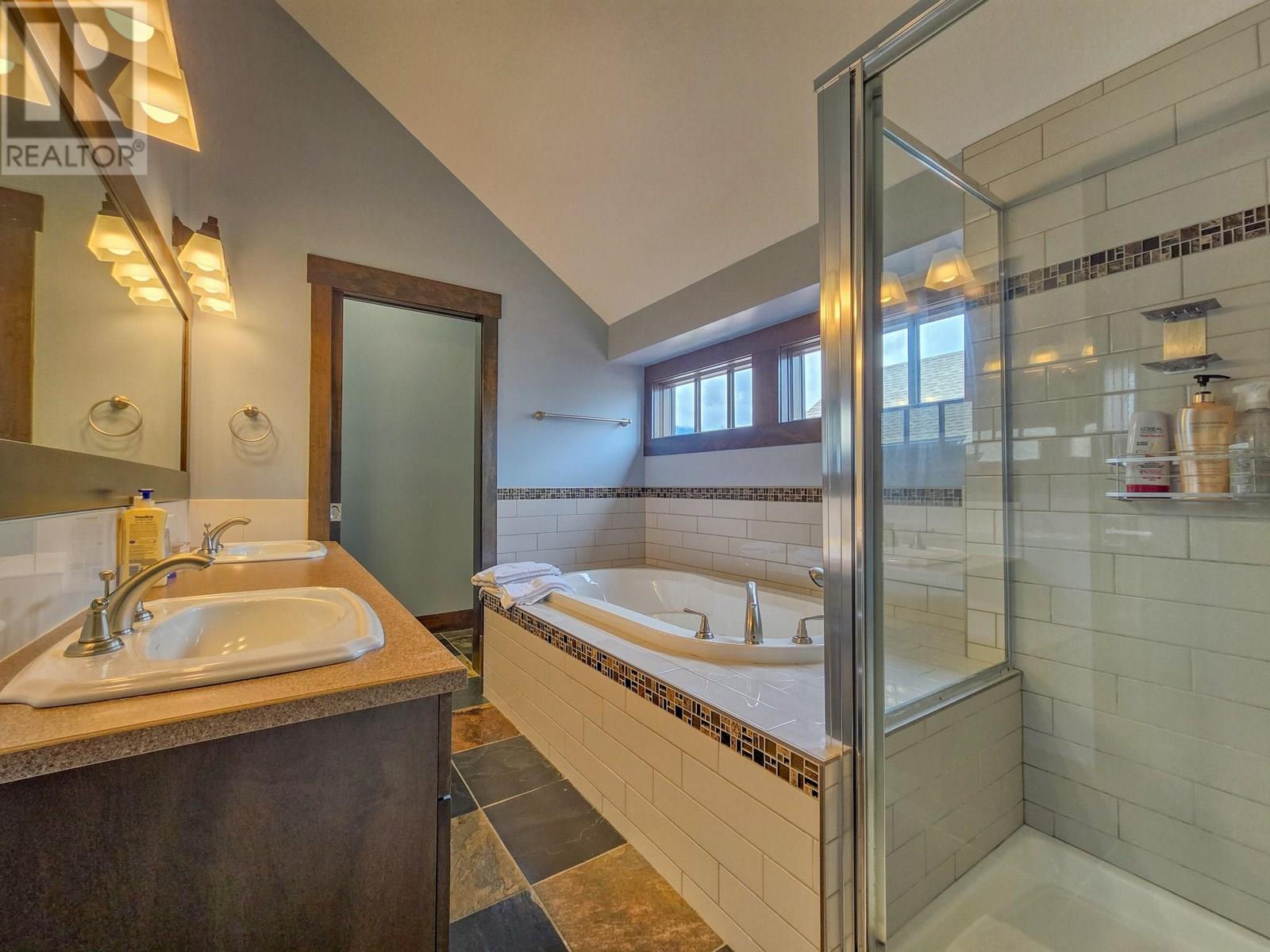 2598 Mountainview Crescent Unit# 23, Invermere, British Columbia  V0A 1K6 - Photo 36 - 10353904