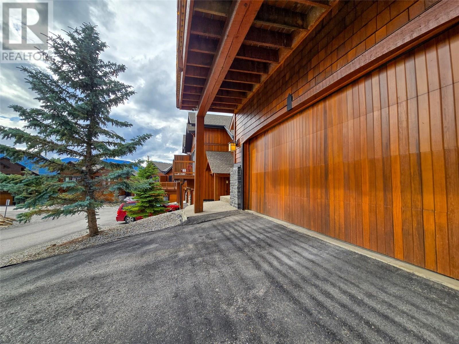 2598 Mountainview Crescent Unit# 23, Invermere, British Columbia  V0A 1K6 - Photo 8 - 10353904