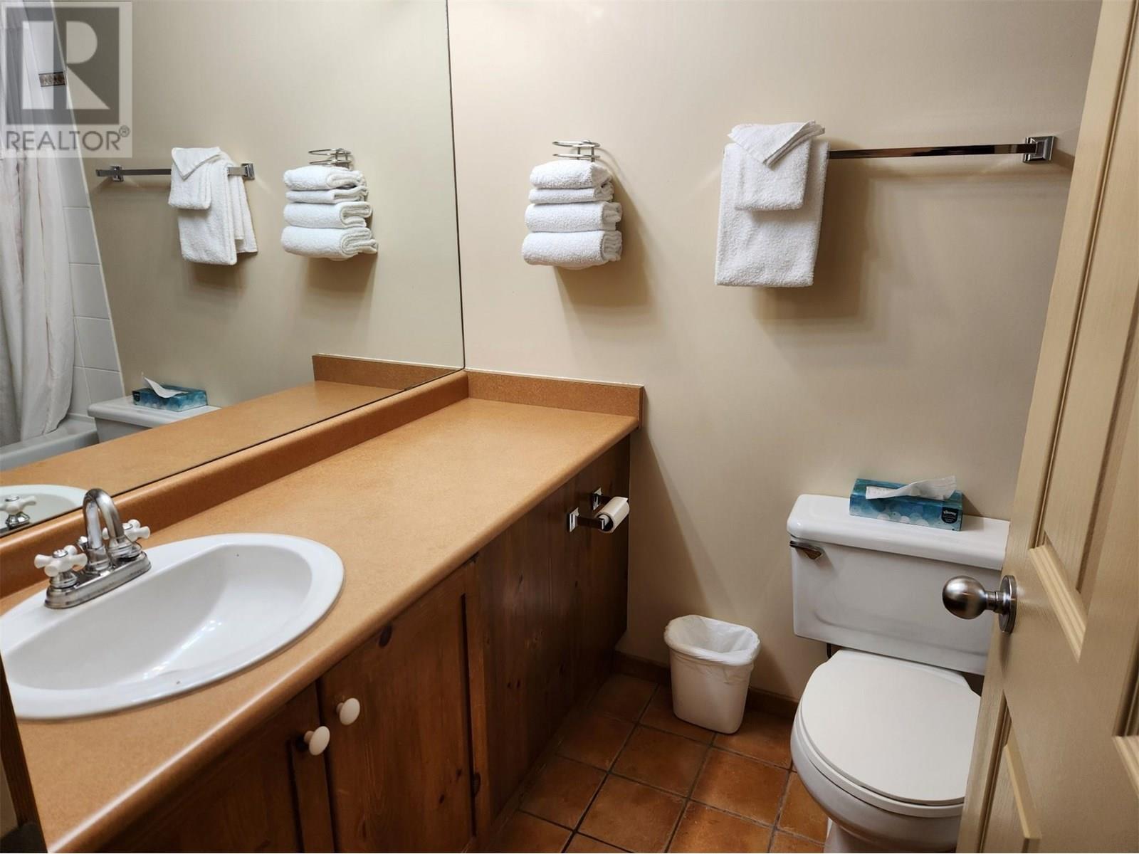 2060 Summit Drive Unit# 106, Panorama, British Columbia  V0A 1T0 - Photo 11 - 10353773