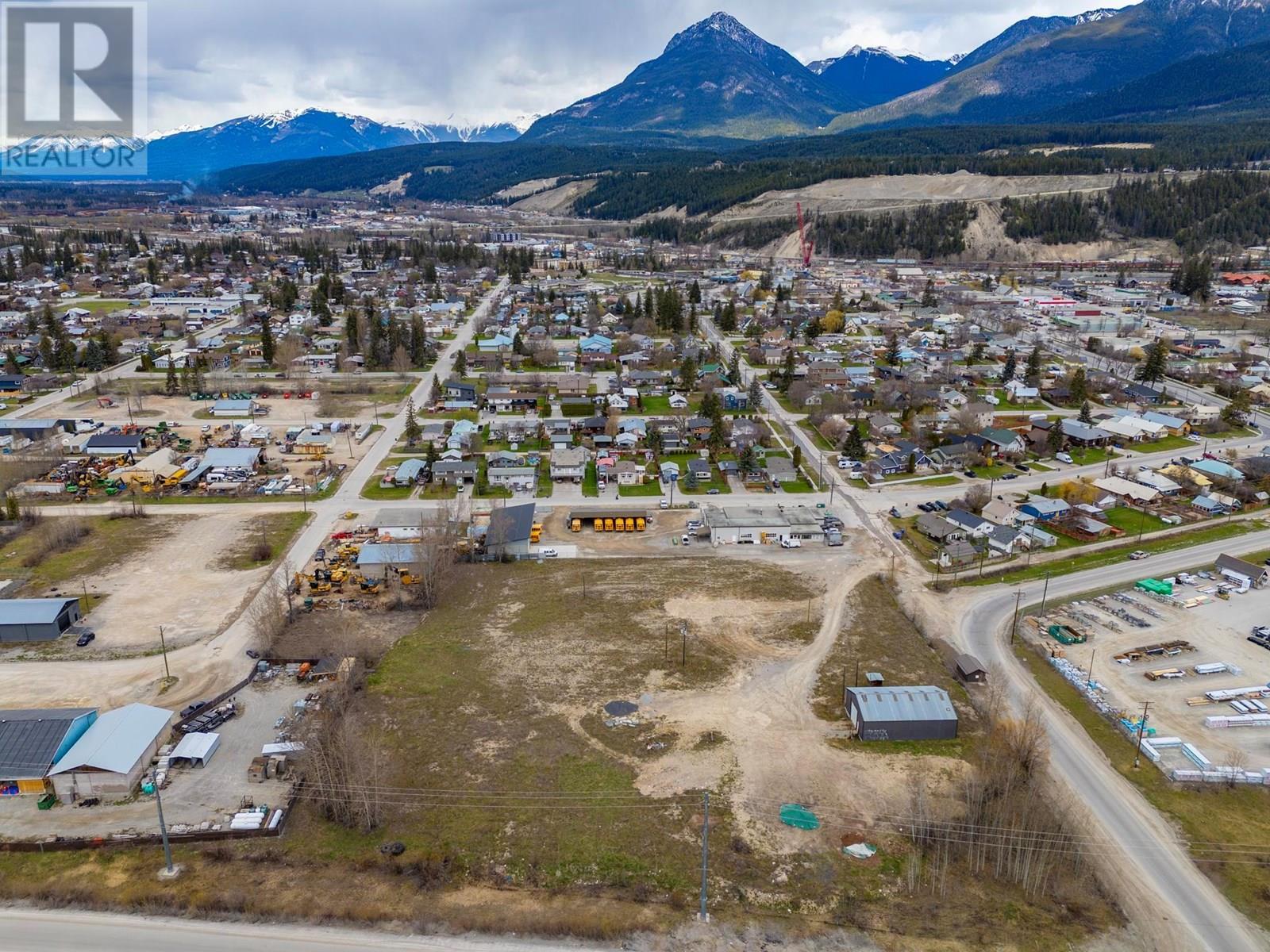 1421 9th Avenue S, Golden, British Columbia  V0A 1H0 - Photo 16 - 10354441