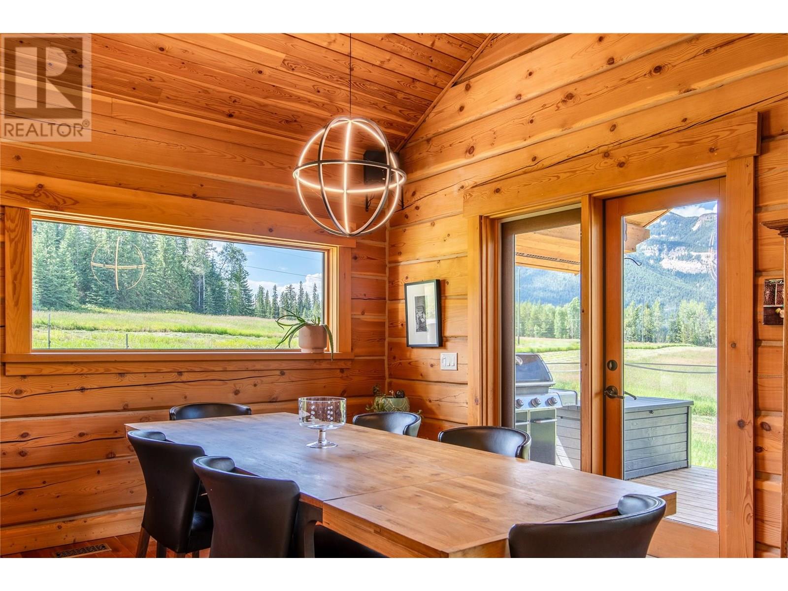 2550 Kettleston Road, Golden, British Columbia  V0A 1H1 - Photo 12 - 10354523