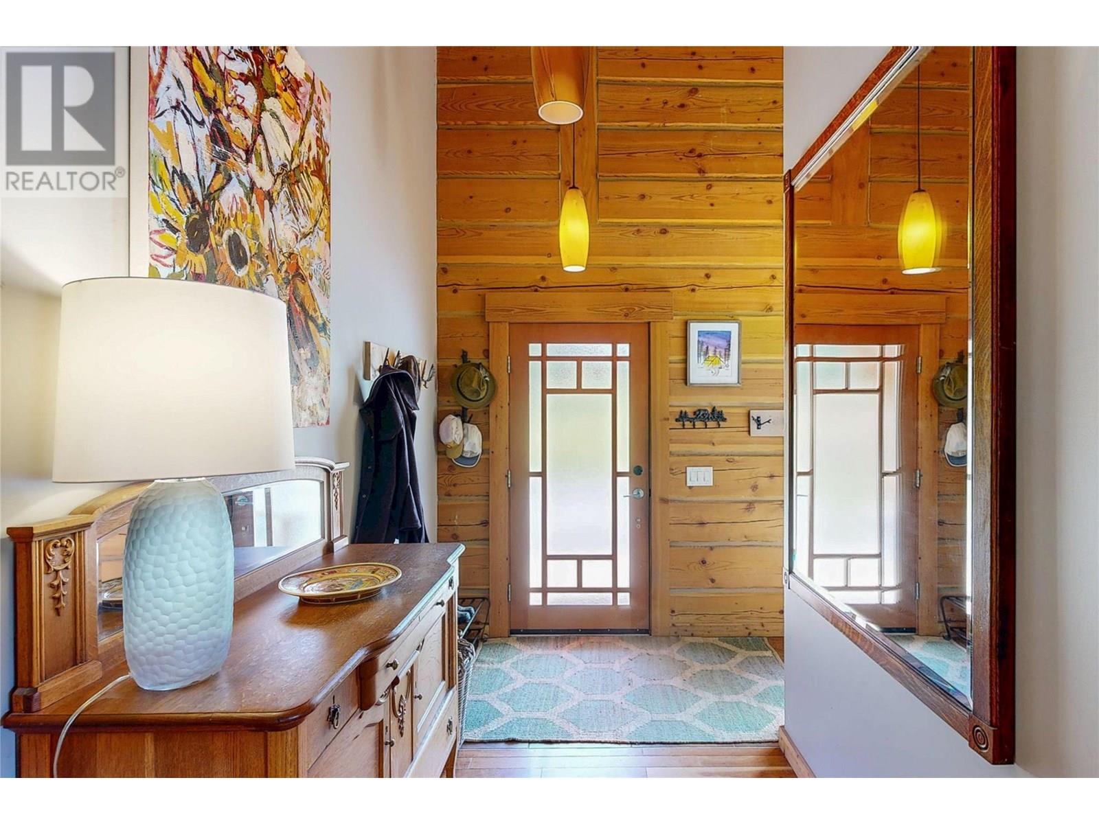 2550 Kettleston Road, Golden, British Columbia  V0A 1H1 - Photo 14 - 10354523